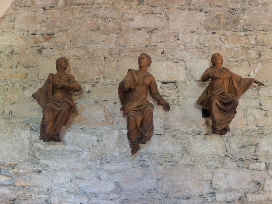 statues : Les Vertus (?)
