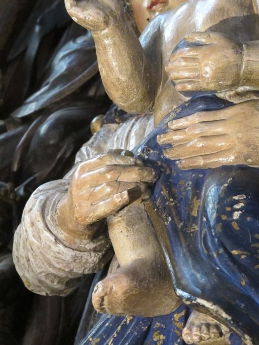 statue : Vierge à l'Enfant dite Notre-Dame de Bonne Nouvelle, détail
