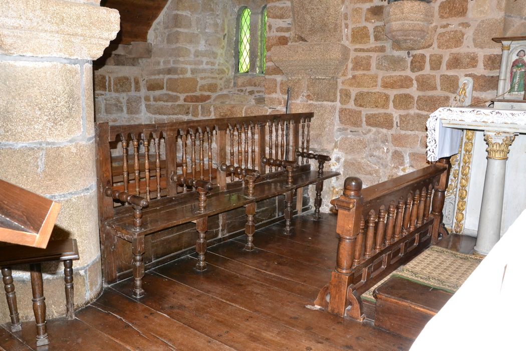 Clôture de choeur (table de communion) et banc d'oeuvre
