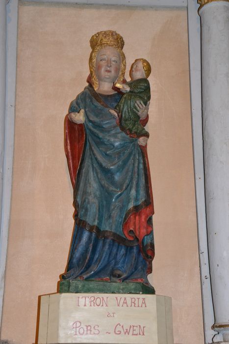 statue : Vierge à l'Enfant