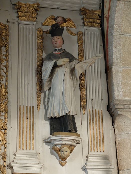 statue : Saint Yves