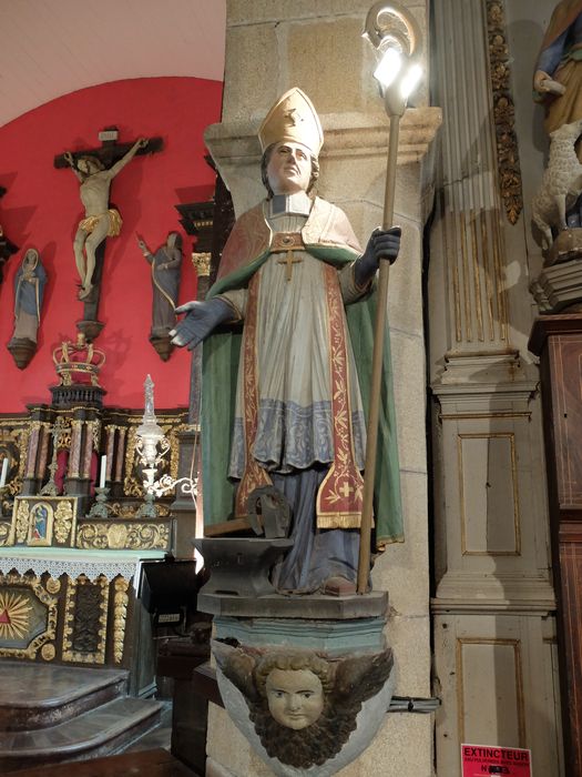 statue : Saint évêque (Saint Eloi ?) et son culot : Tête d'angelot