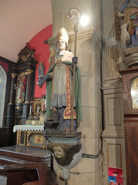 statue : Saint évêque (Saint Eloi ?) et son culot : Tête d'angelot