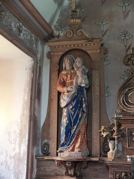 statue : Vierge à l'Enfant
