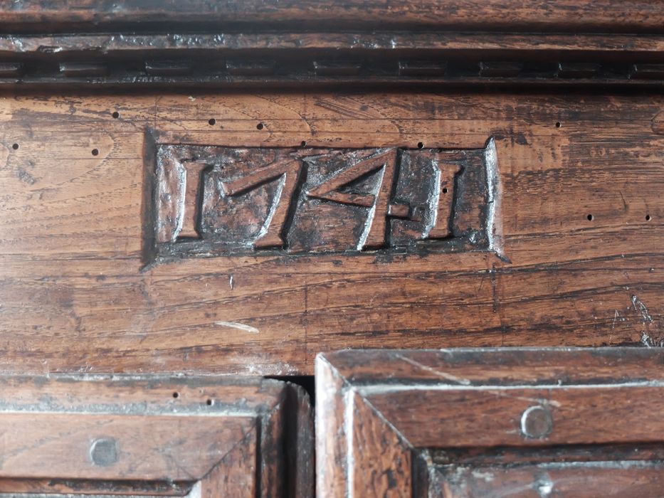 armoire de sacristie, détail