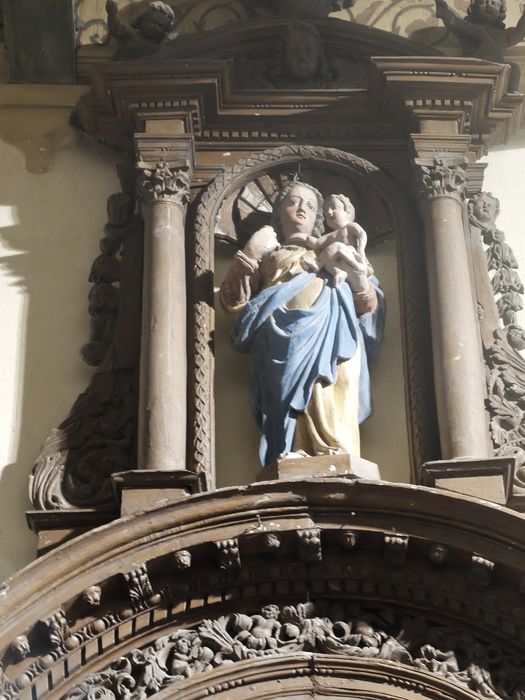 statue : Vierge à l’Enfant