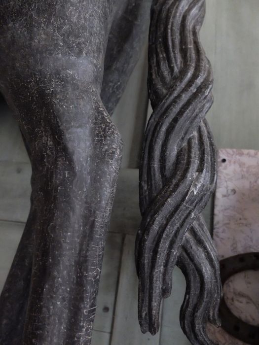 statue : Saint Éloi et son cheval