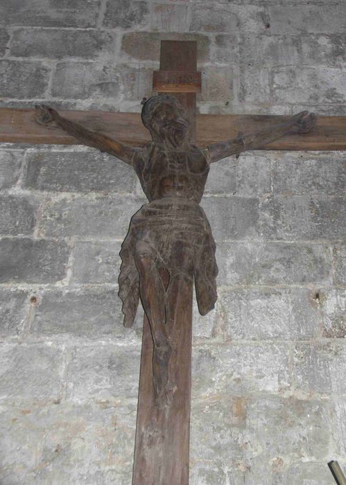statue : Christ en croix 6