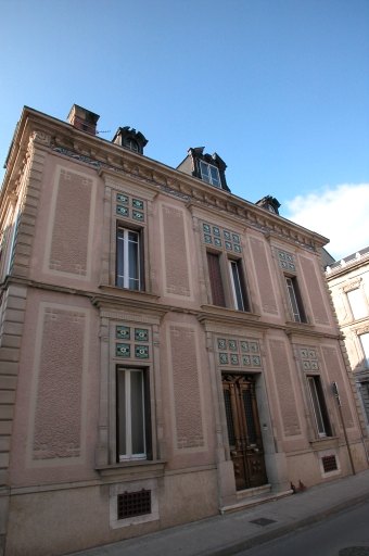 Façade.