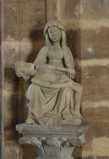 Groupe sculpté : Vierge de Pitié