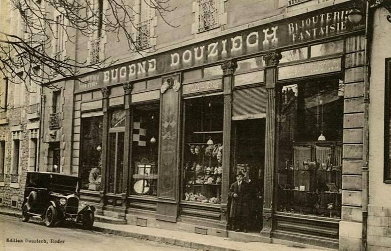 Le magasin Douziech dans l'Entre-deux-guerres.