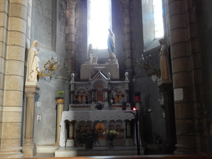 Ensemble de la chapelle de Notre-Dame de Lourdes