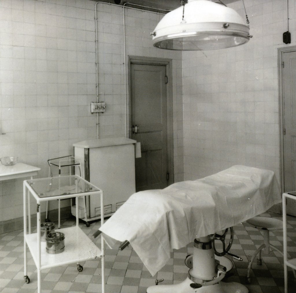 Le bloc opératoire installé au premier étage du pavillon Raynaldy, achevé en 1933.