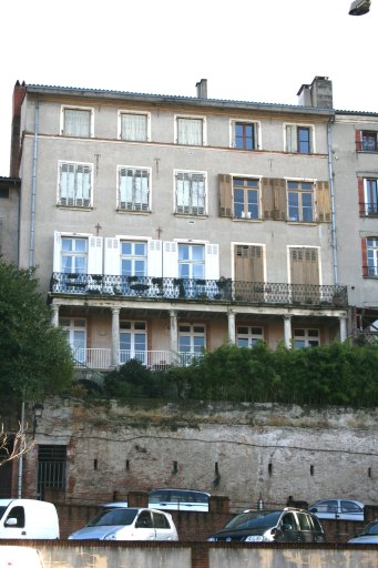 Façade vue de la Mandoune.