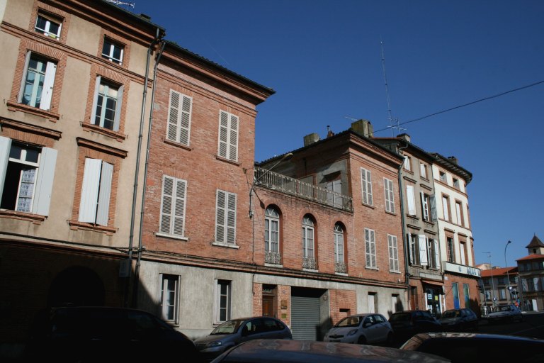 Façade principal donnant sur la rue du général Sarrail.