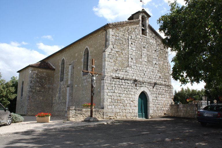 Eglise paroissiale, vue d'ensemble depuis le nord.