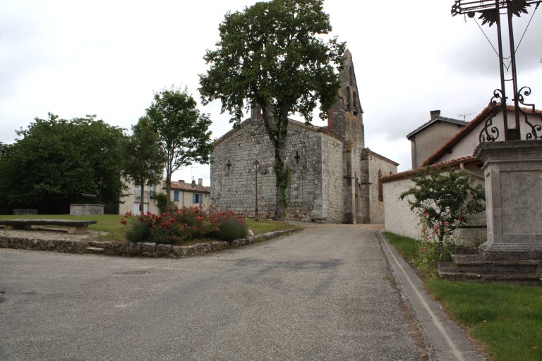Place, vue d'ensemble depuis l'ouest.