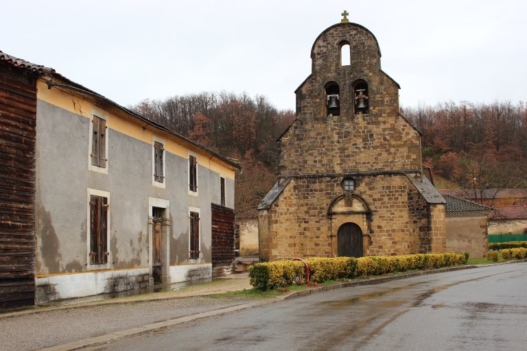 Village, église (parcelle C 99), vue depuis l'ouest.