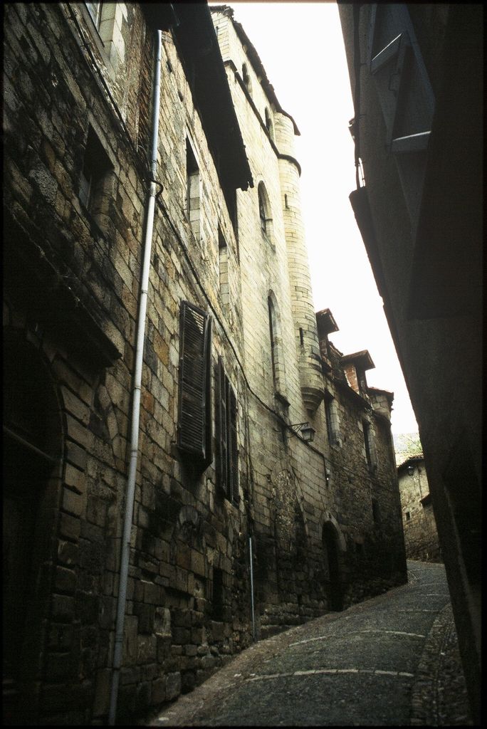 Vue d'ensemble de la façade est sur rue (avant travaux)