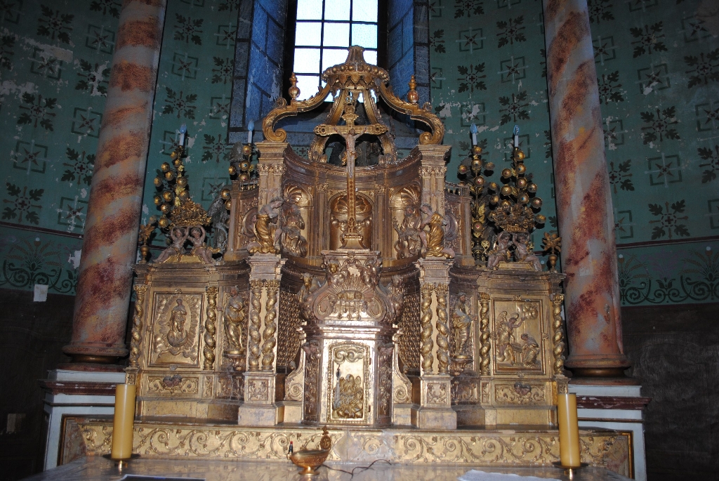 autel, dais d'autel (baldaquin), tabernacle