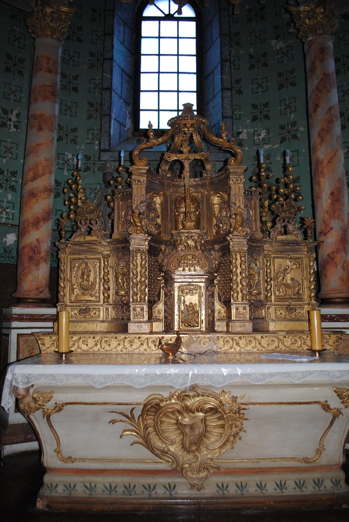 autel, dais d'autel (baldaquin), tabernacle