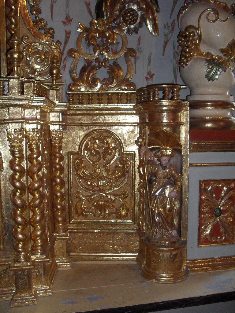 ensemble du maître autel avec son retable et son tabernacle