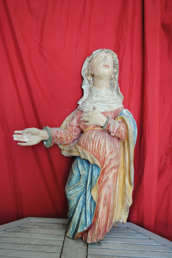 deux statues : la Vierge et saint Jean - (c) Conseil départemental des Hautes-Pyrénées ; (c) Inventaire général Région Occitanie