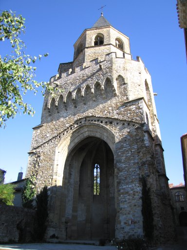 Chevet, vue générale prise du sud-ouest.