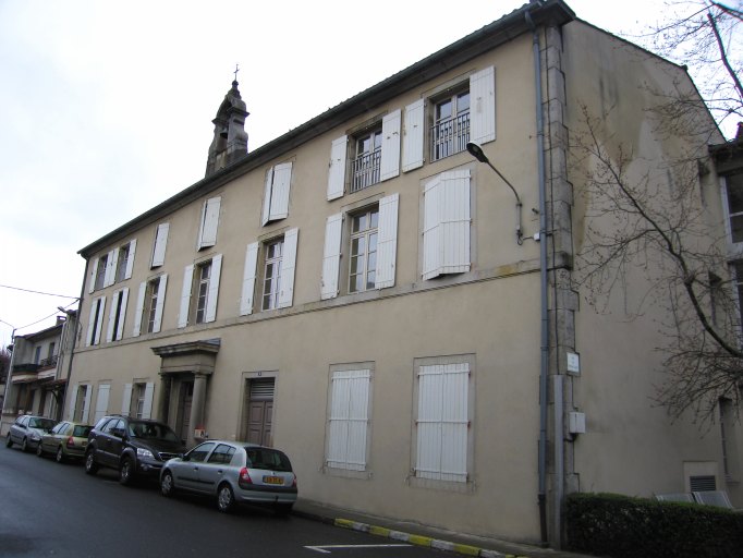 Vue générale depuis l'est.
