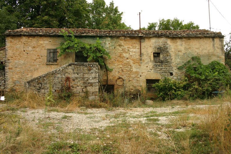 Corps de ferme, vue de la façade sud-est.