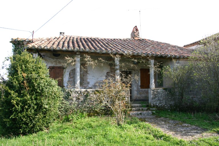 Corps de ferme, vue de la façade nord-est.