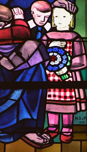 Détail du vitrail : enfants
