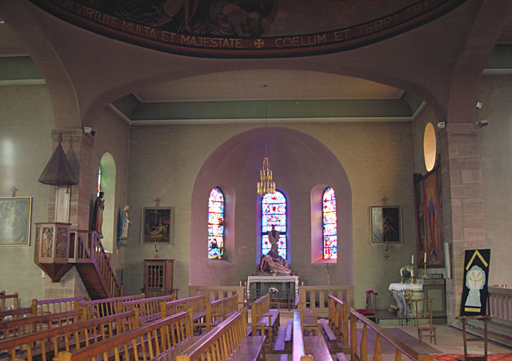 Vue intérieure de l'église.