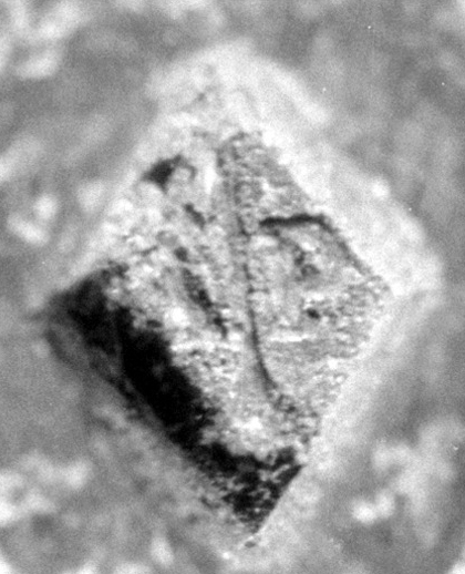 Garantie de Paris, Alfred Plaistre (A.P.), symbole : une trompette
