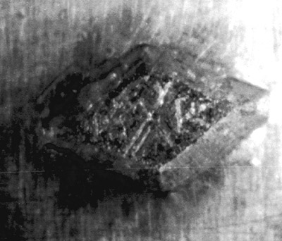 Garantie de Paris, René Foy (R.F.), symbole : un ciseau et un marteau de sculpteur
