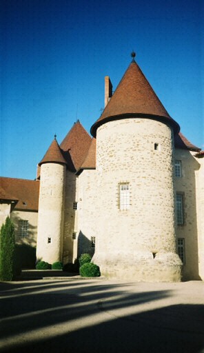 Vue de la cour.