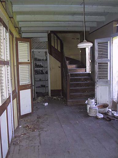 Intérieur, rez-de-chaussée, Escalier