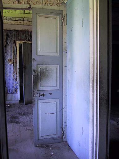 Intérieur, premier étage Détail d'une porte