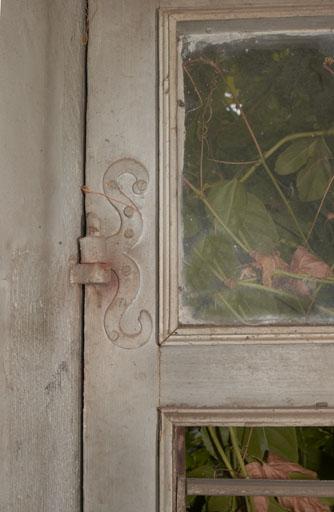 Corps de bâtiment donnant sur la rue du docteur Cabre, Second étage : ferronerie