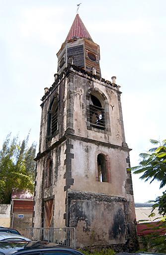 Clocher de la cathédrale Notre-Dame de Guadeloupe anciennement église paroissiale Saint-François