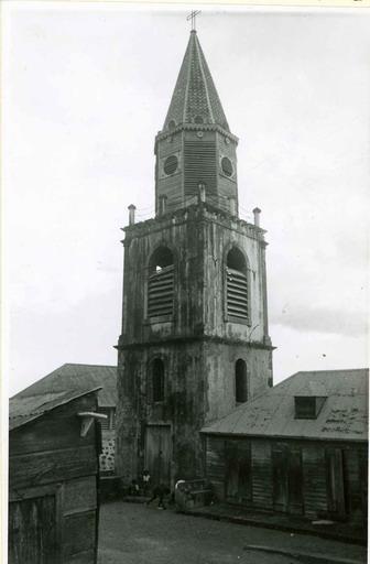 Clocher de la cathédrale Notre-Dame de Guadeloupe anciennement église paroissiale Saint-François