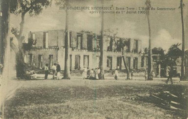 Vue d'ensemble après l'incendie du 1er juillet 1905