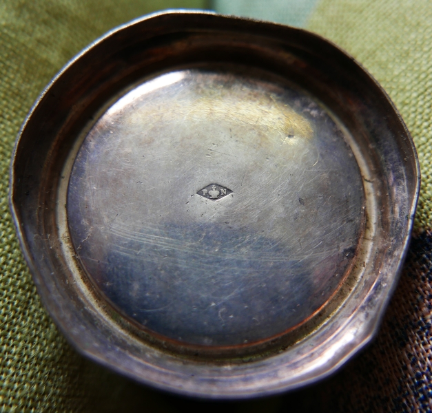 ampoule à saint chrême