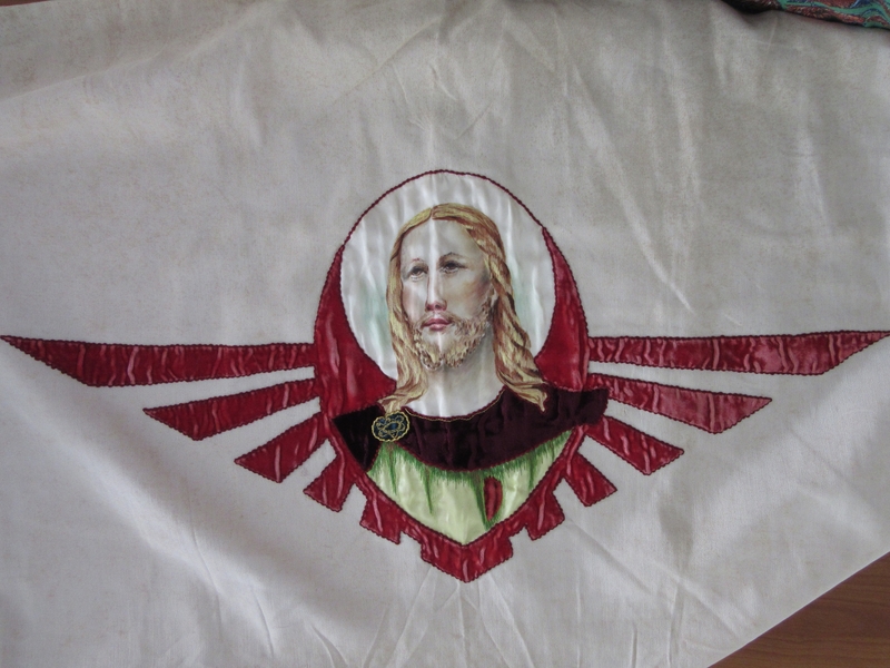 Voile huméral, décor : Christ rayonnant.