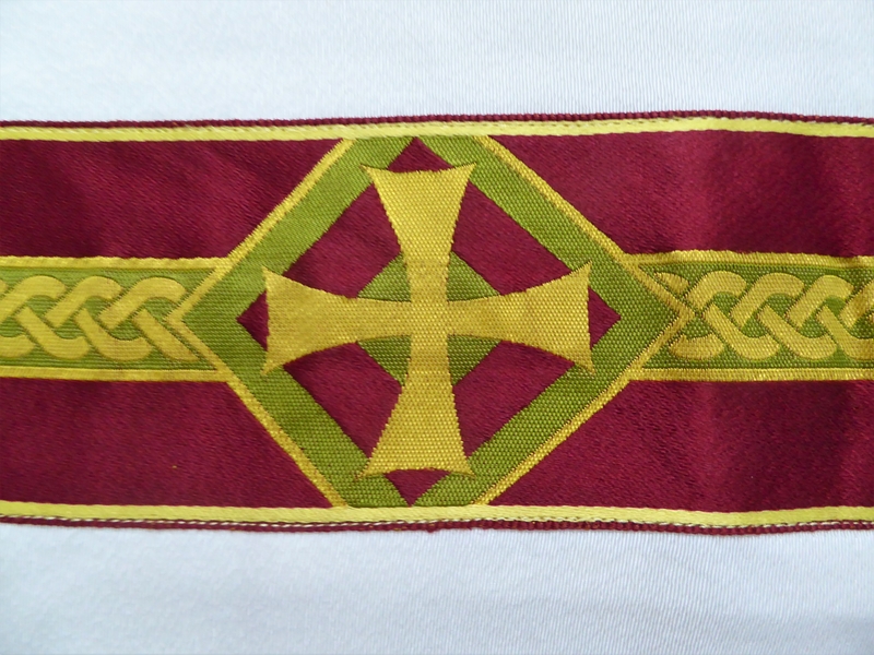 Chasuble, détail du galon central.