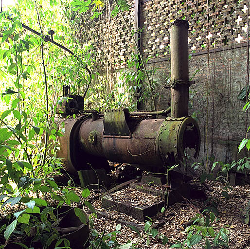 Le loco-tracteur de l'atelier de réparation.
