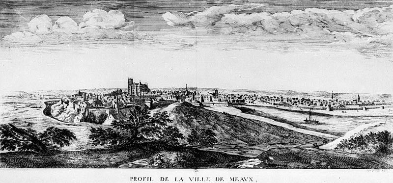 Profil de la ville de Meaux", par Israel Silvestre, gravure, milieu du XVIIe s. La vue est prise depuis l'ouest. On distingue clairement le fossé qui entoure l'enceinte de la "Ville", sur la rive droite de la Marne. Pour un cliché de plus forte résolution, voir : 20137700403NUC4A. Gravure. (BNF. Département des estampes, TopoVa Seine-et-Marne)