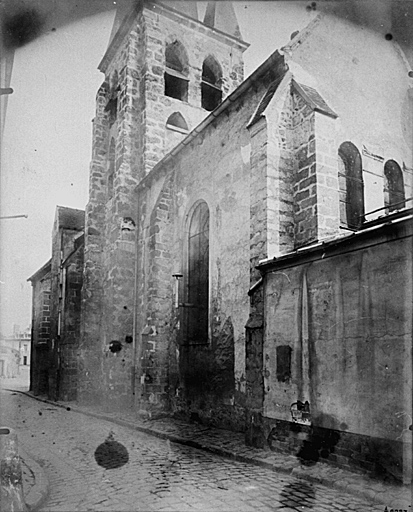 Vue de la façade latérale.