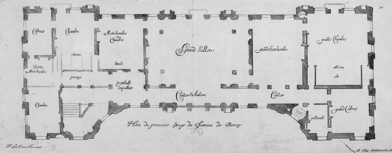 Plan de distribution du premier étage.