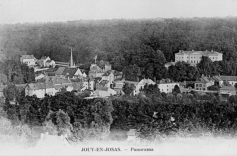 Vue d'ensemble du village de Jouy.
